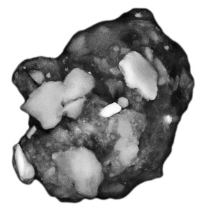 Bei diesem kosmisch anmutenden Partikel handelt es sich um Reifenabrieb.  Charakteristisch ist die Mischung aus Gummi und mineralischen sowie metallischen Teilen von der Strasse (Quelle: https://www.bafu.admin.ch/dam/bafu/de/dokumente/luft/magazin-umwelt/ dieumwelt_2021-1_die-unsichtbare-gefahr.pdf.download.pdf/ dieumwelt_2021-1_die-unsichtbare-gefahr.pdf)